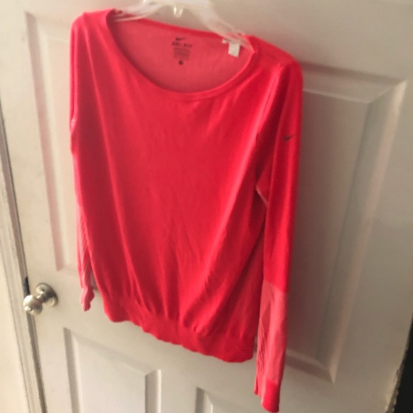 🔥🔥Nike Dri-Fri Long Sleeve Tee - Picture 2 of 7